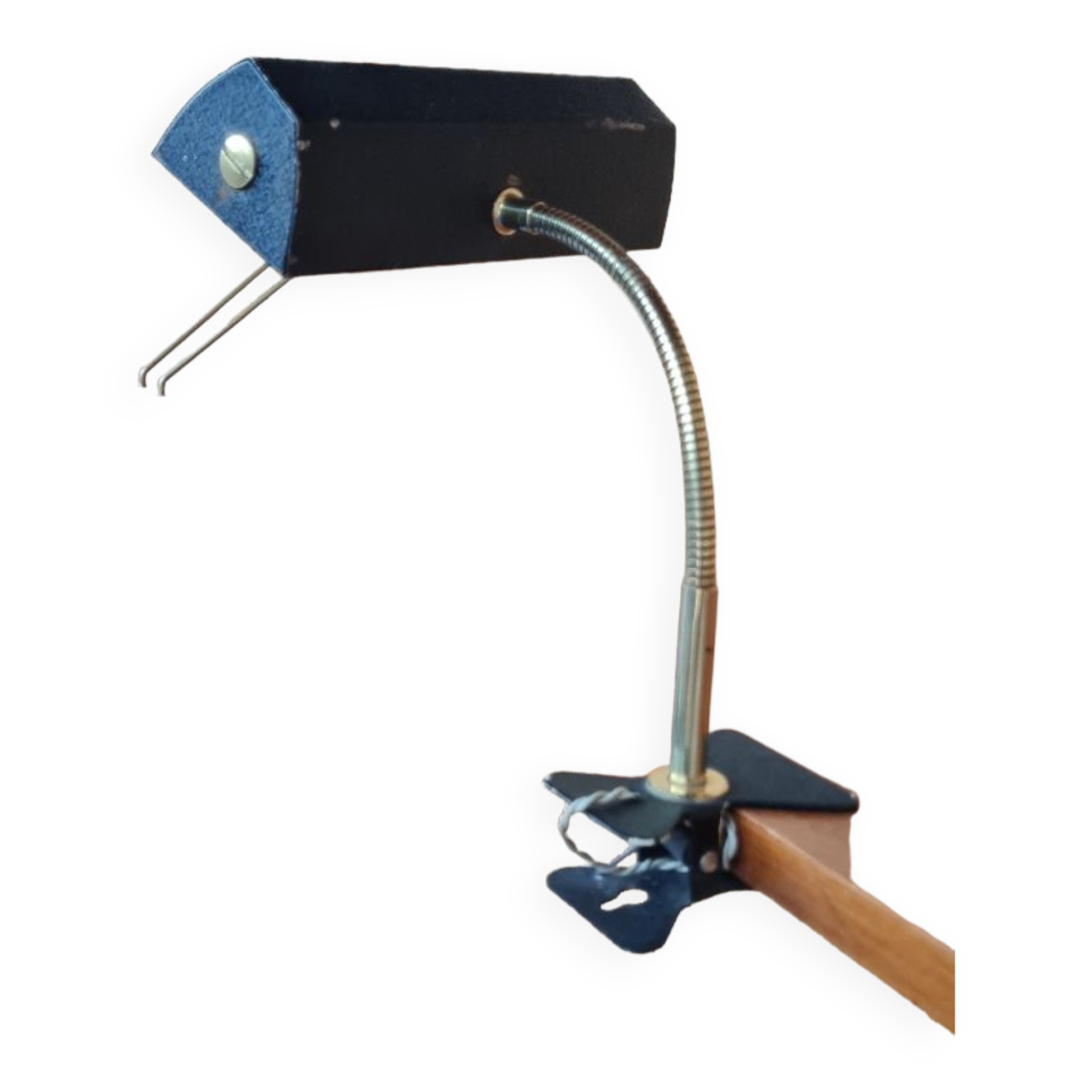Lamp for clip-on shelf