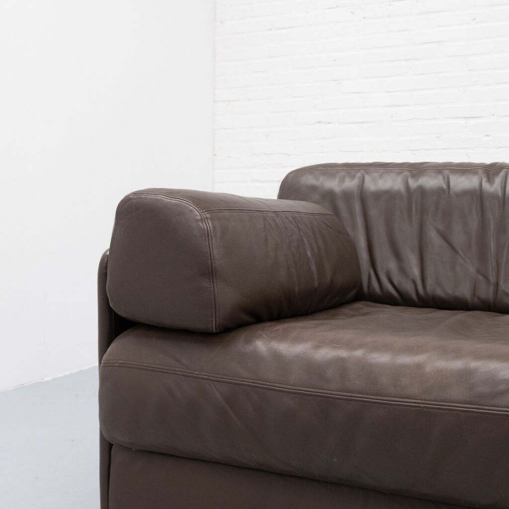 De Sede DS-76 two-seater sofa