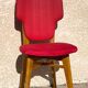 Chaise rétro vintage rouge graphique
