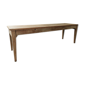 Farmhouse table