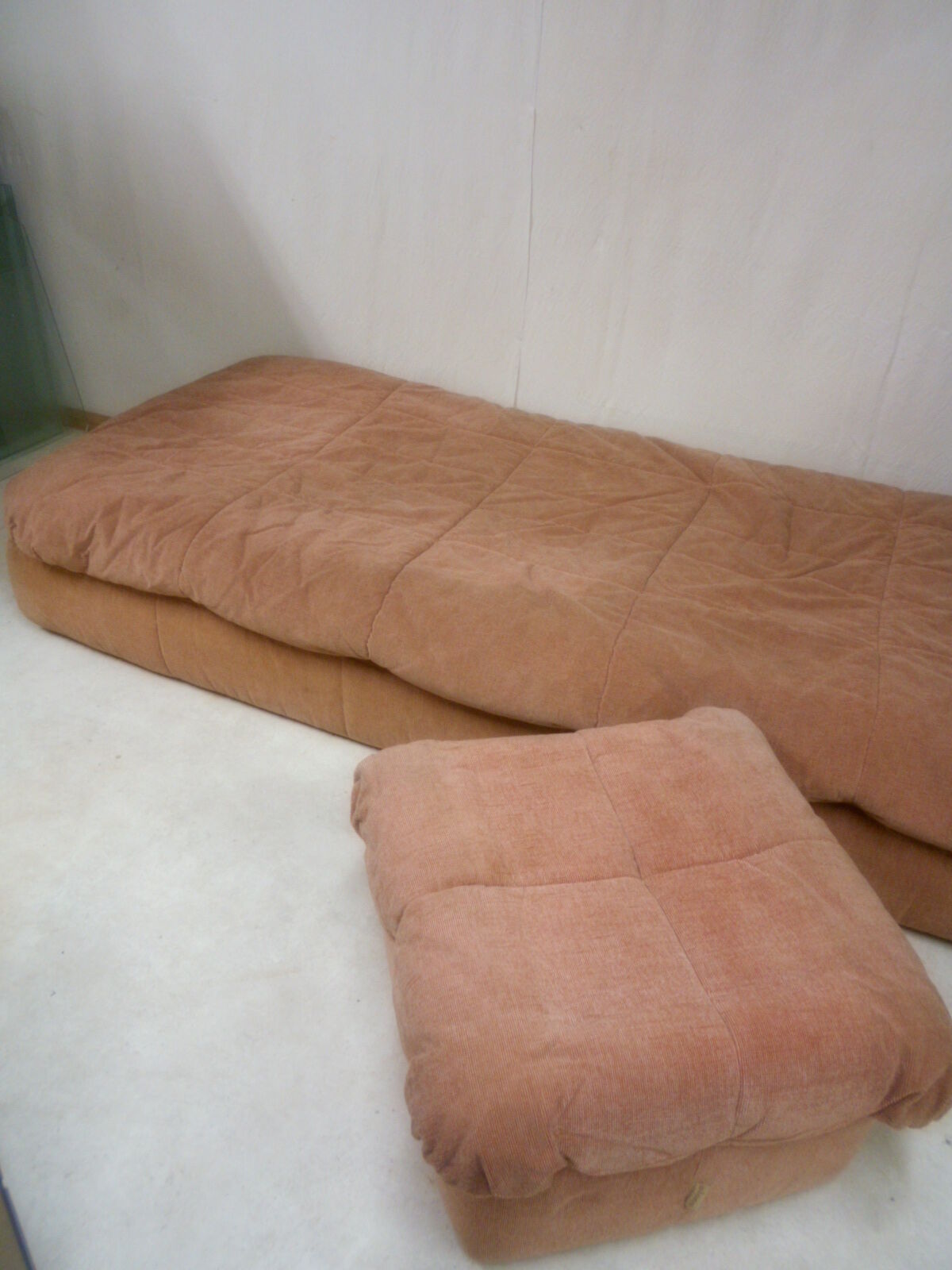 Cinna day bed and pouf