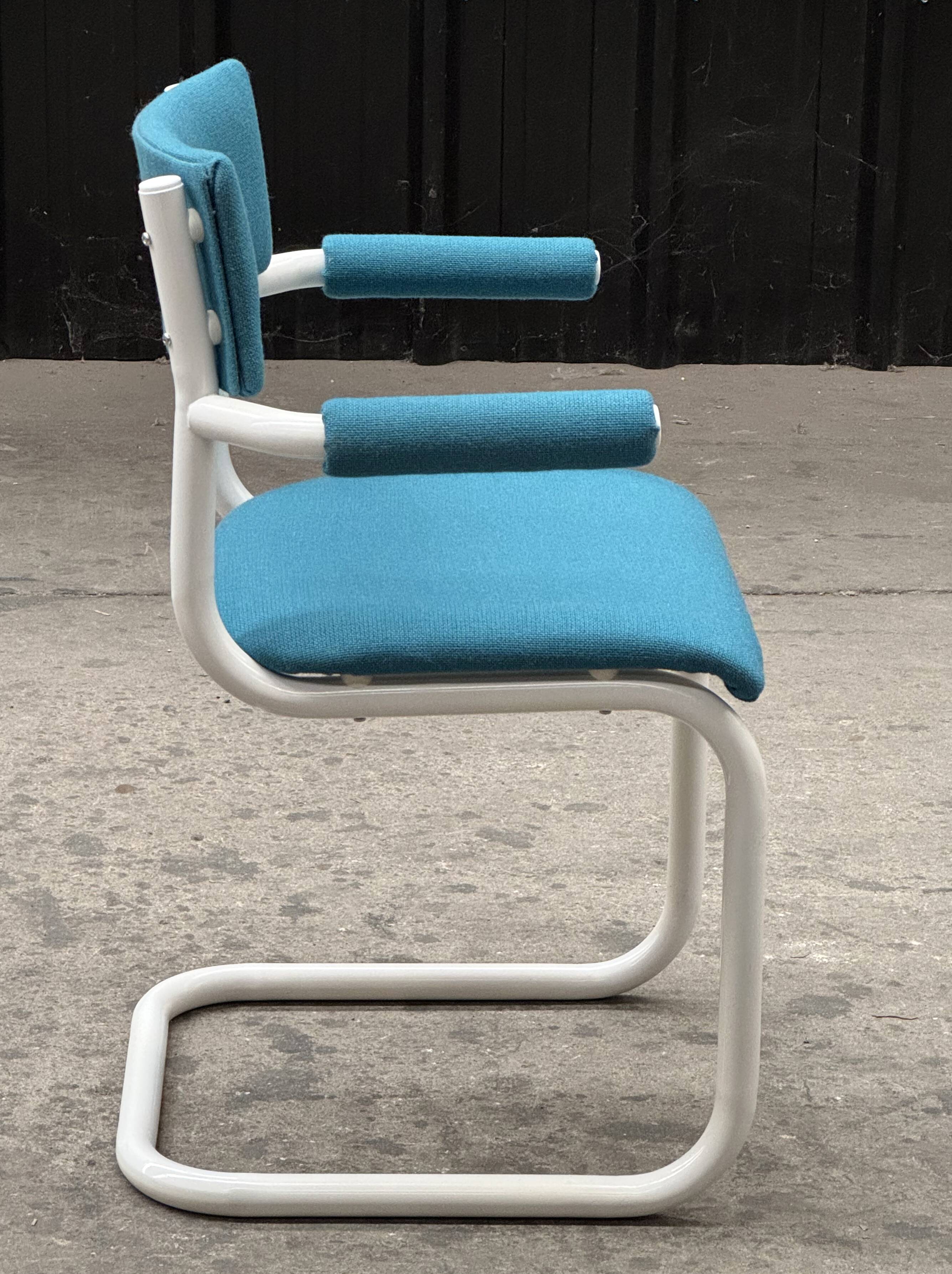 6 cantilever chairs from the 80s