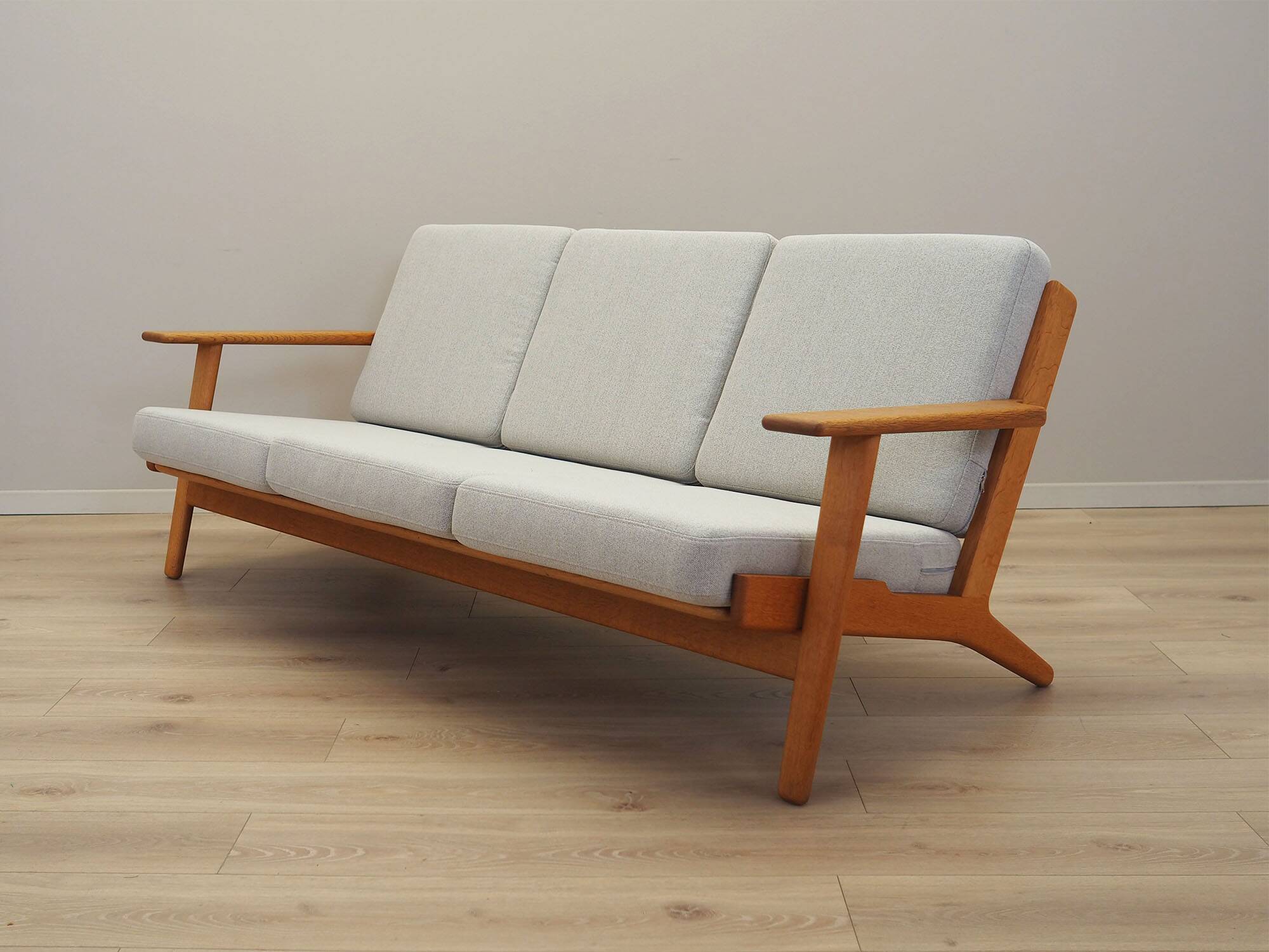 Oak sofa, Danish design, 1960s, designer: Hans J. Wegner, manufacturer: Get