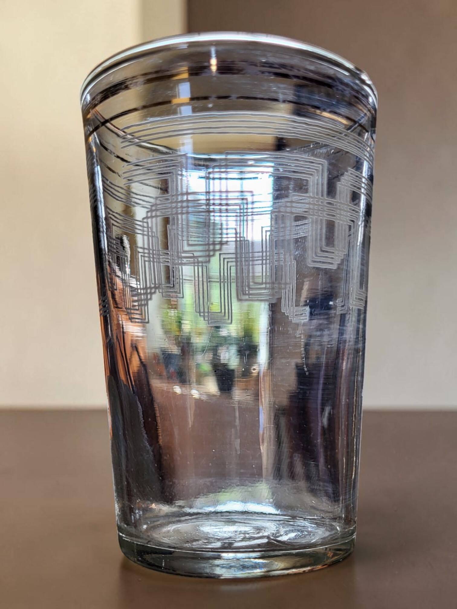 5 vintage glasses / cups, Art Deco geometric design