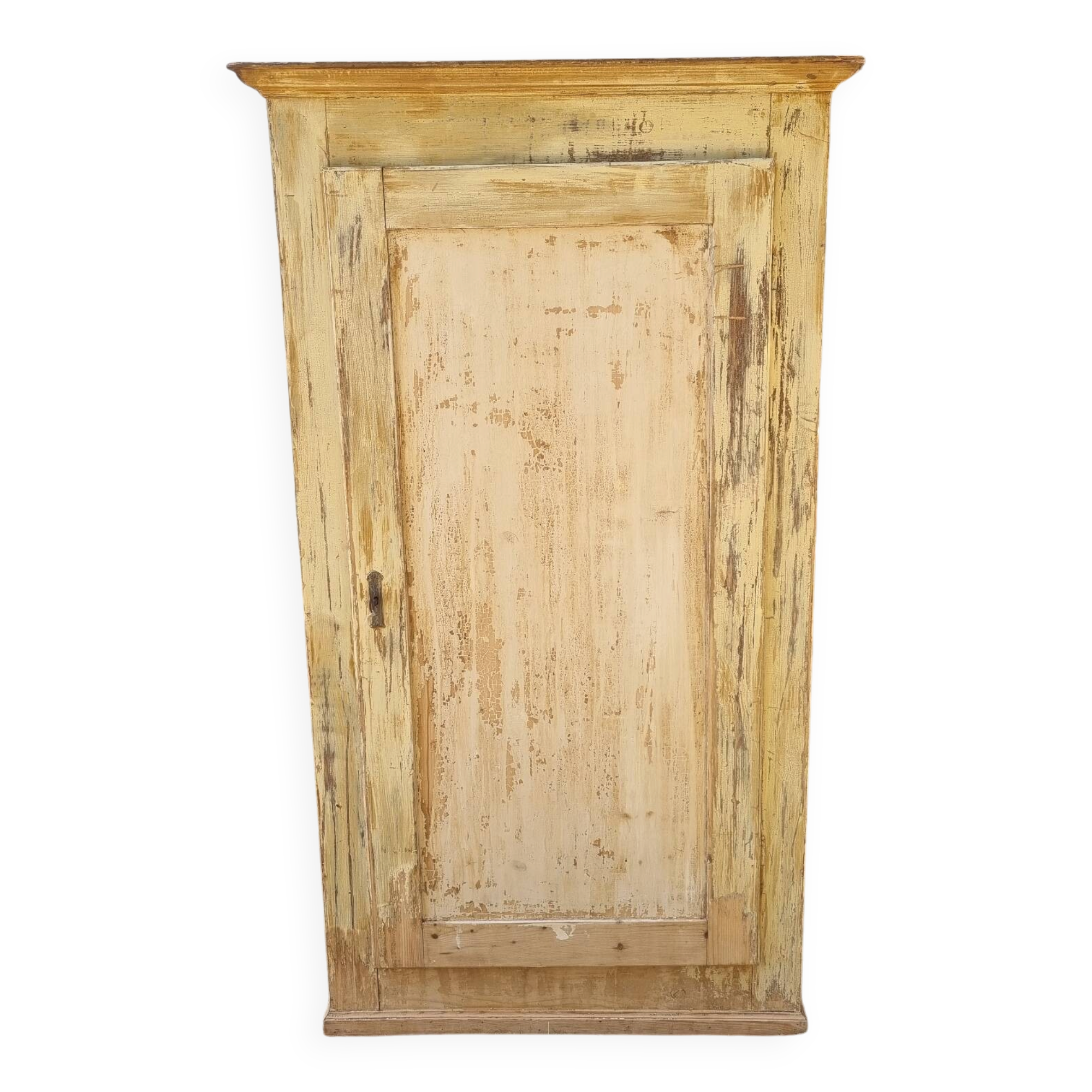 Wooden bonnetière