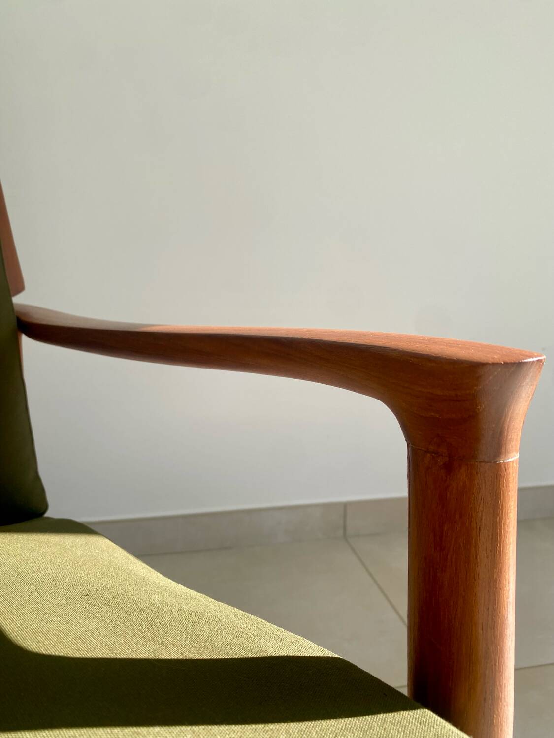 Danish Scandinavian armchair in teak