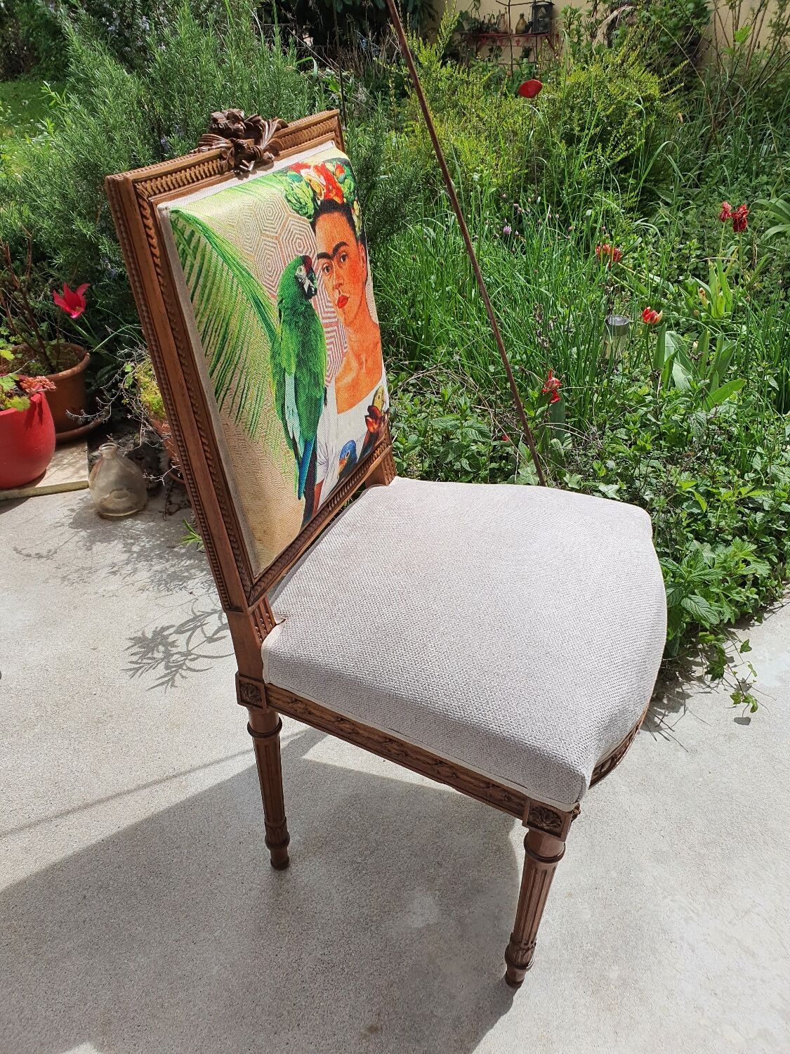 Frida Kahlo chair