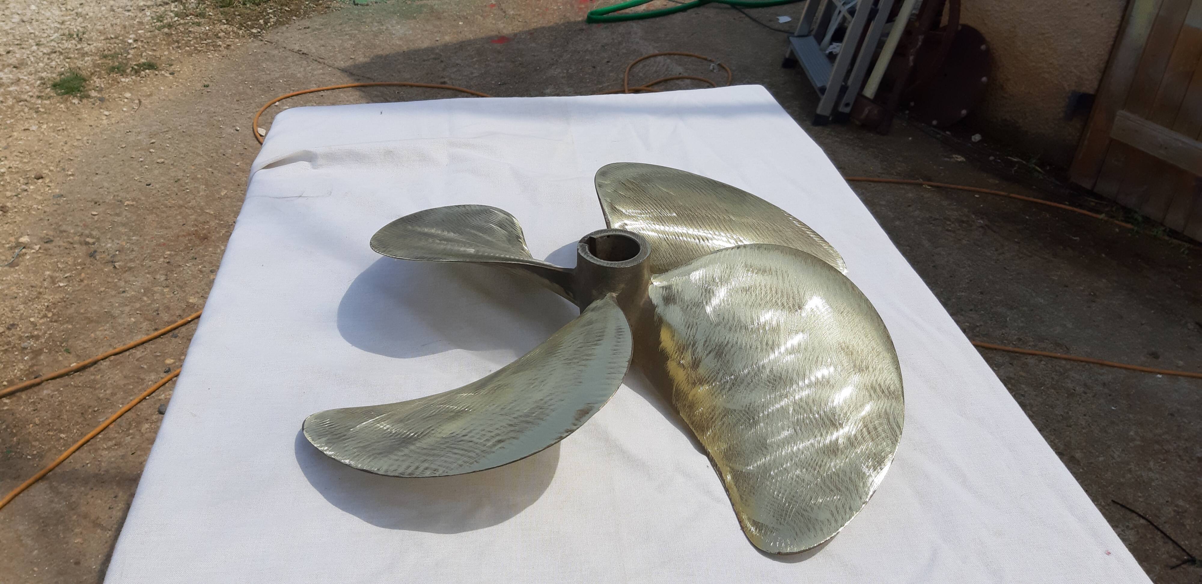 Radice bronze boat propeller