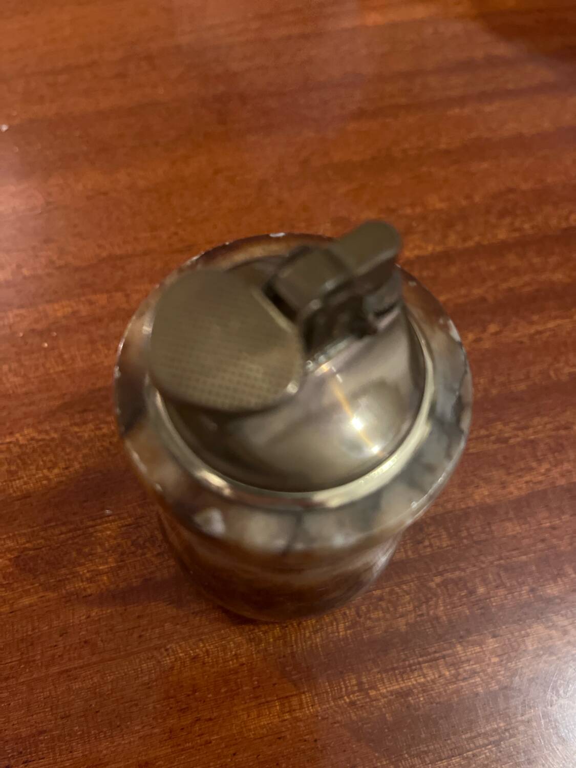 Onyx table lighter