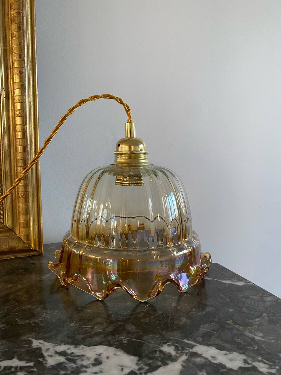Suspension with vintage amber glass lampshade