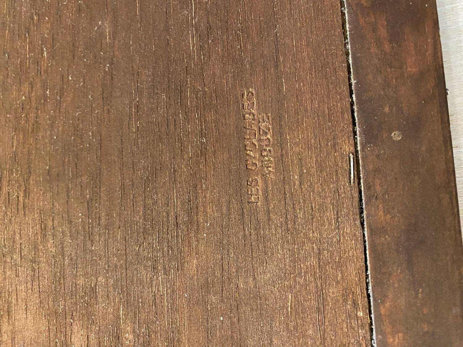 Ceramic and wood plaque frame