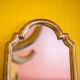 Vertical mirror