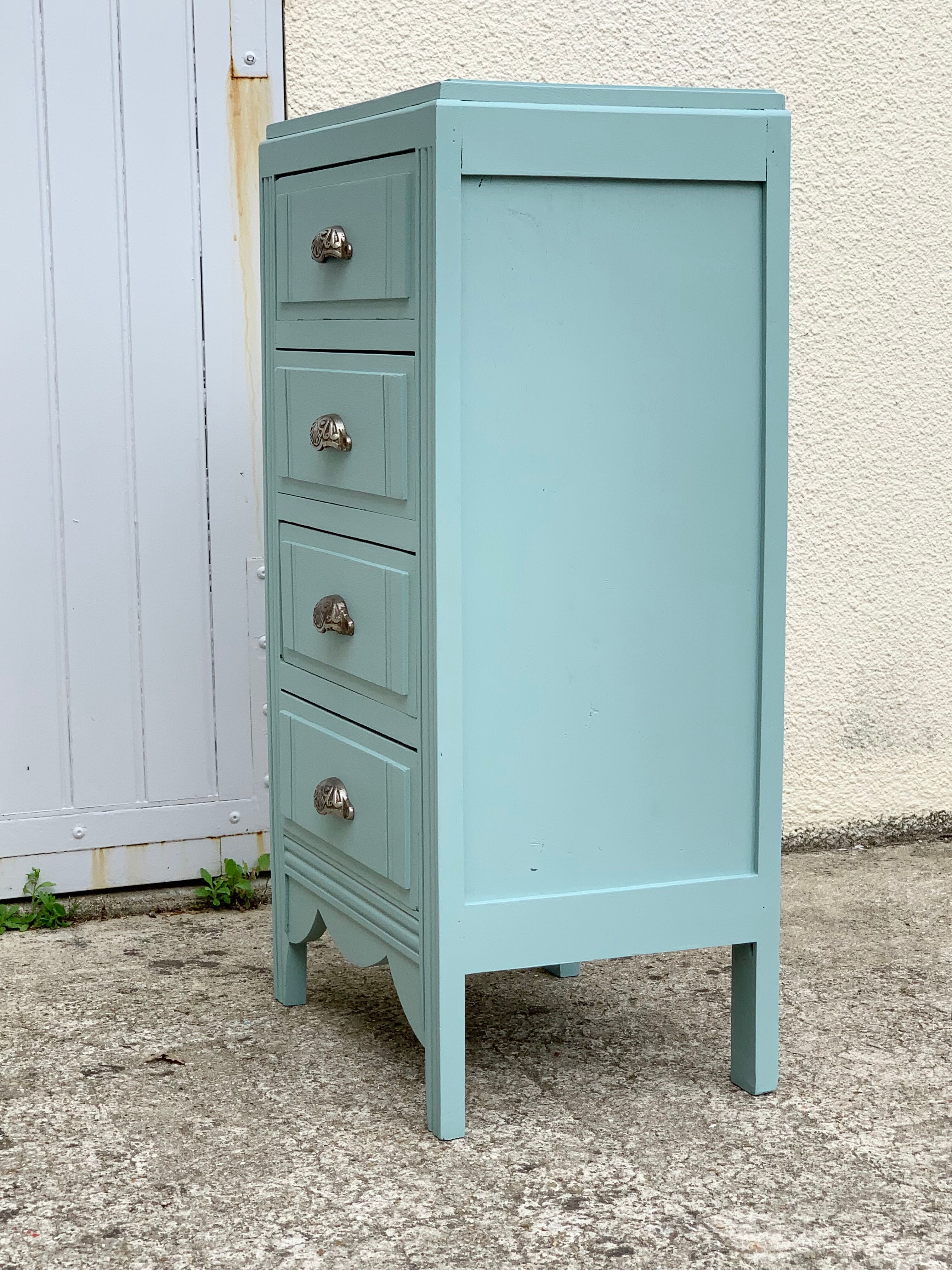 Art Deco dresser handles shells 1930