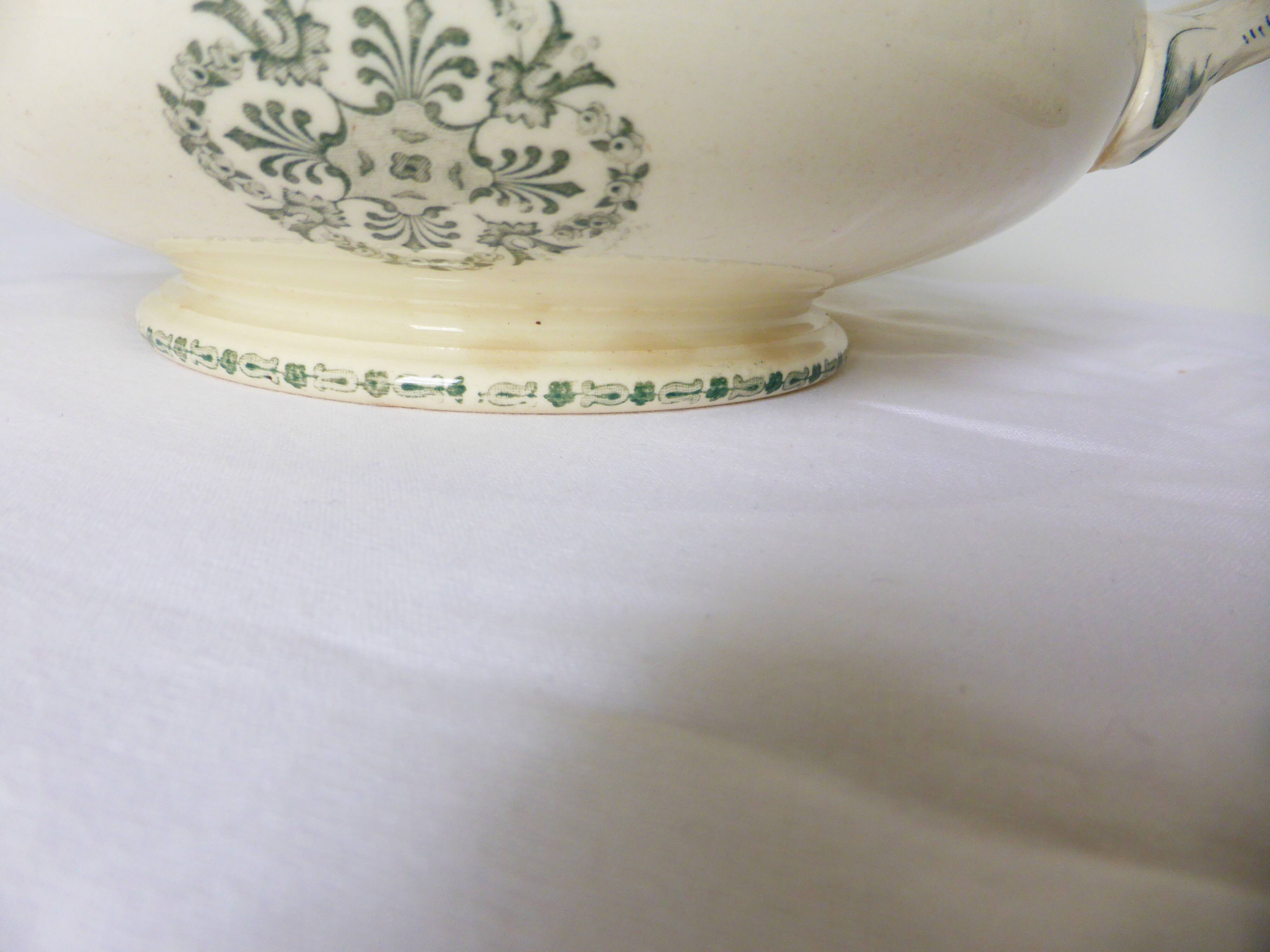 1 tureen in baker's iron clay model Iena 221038