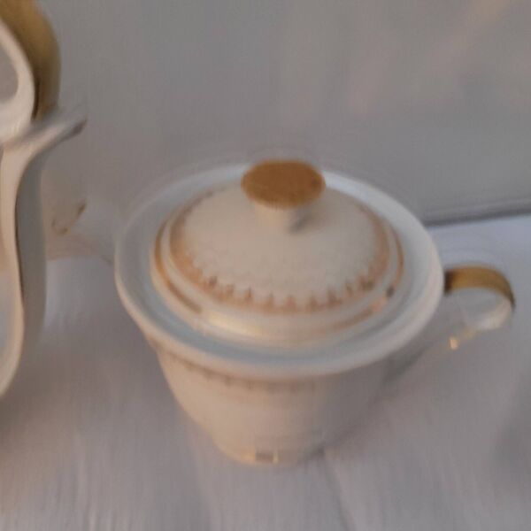 Service café-thé doré Lanternier Limoges, années 1950