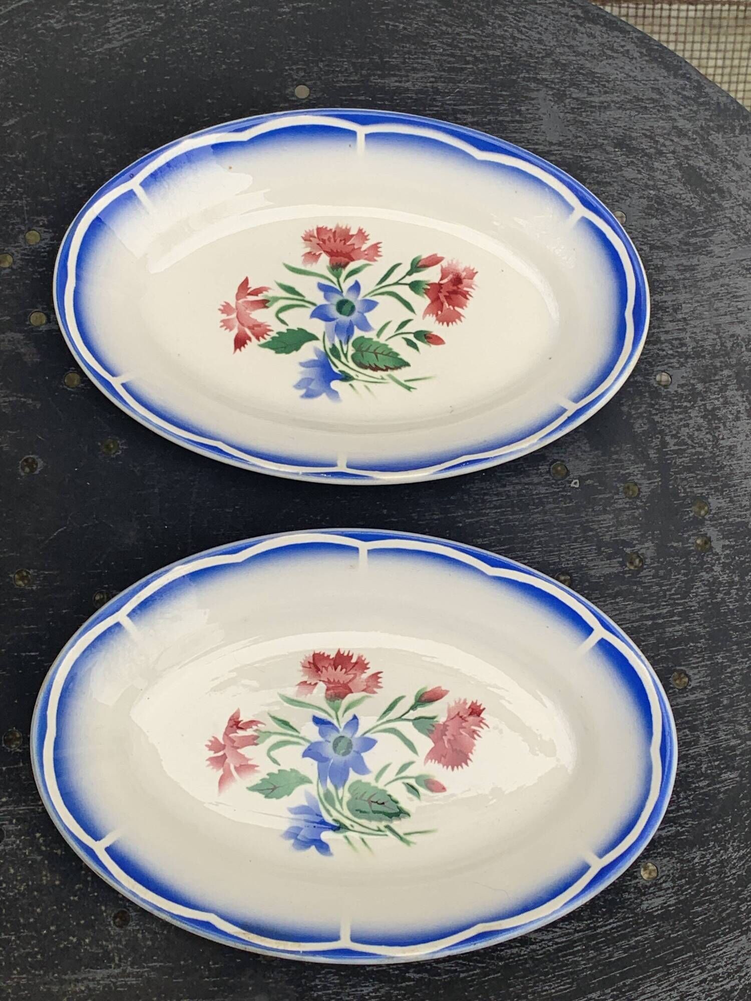 Lot composed of a deep dish and two small serving dishes, Elorn, digoin and sarreguemines model