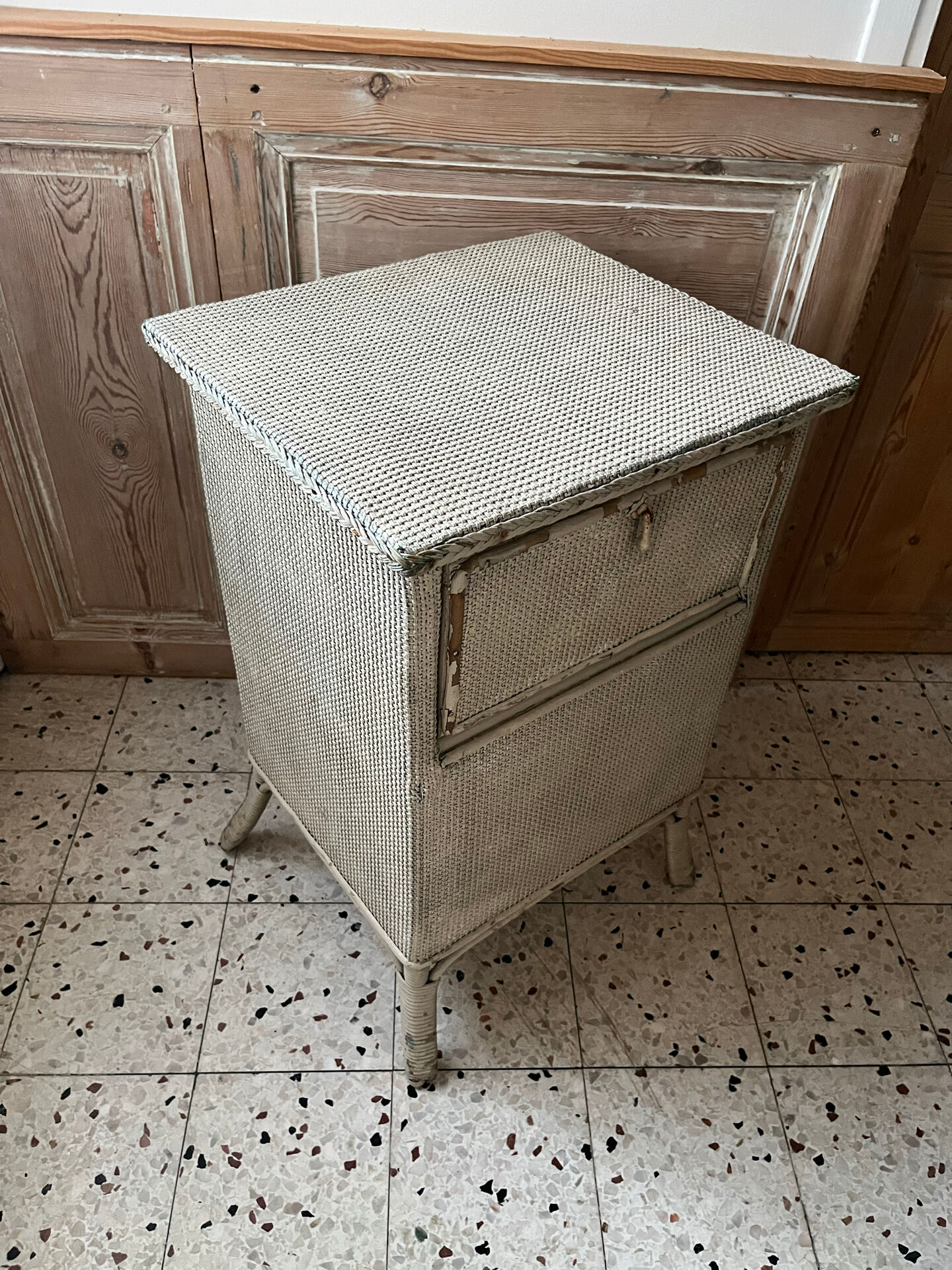 Bedside table