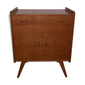 Dresser 50