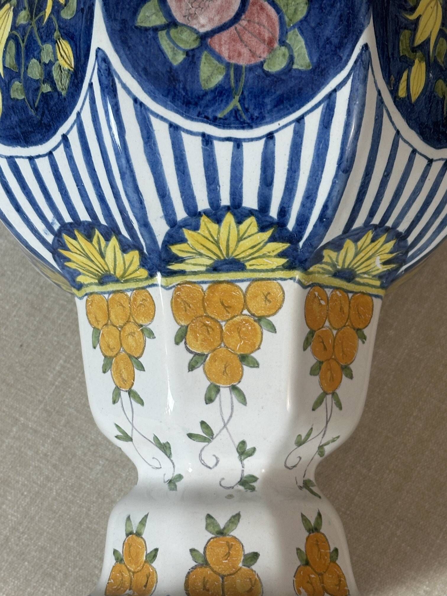 Polychrome vase 1925