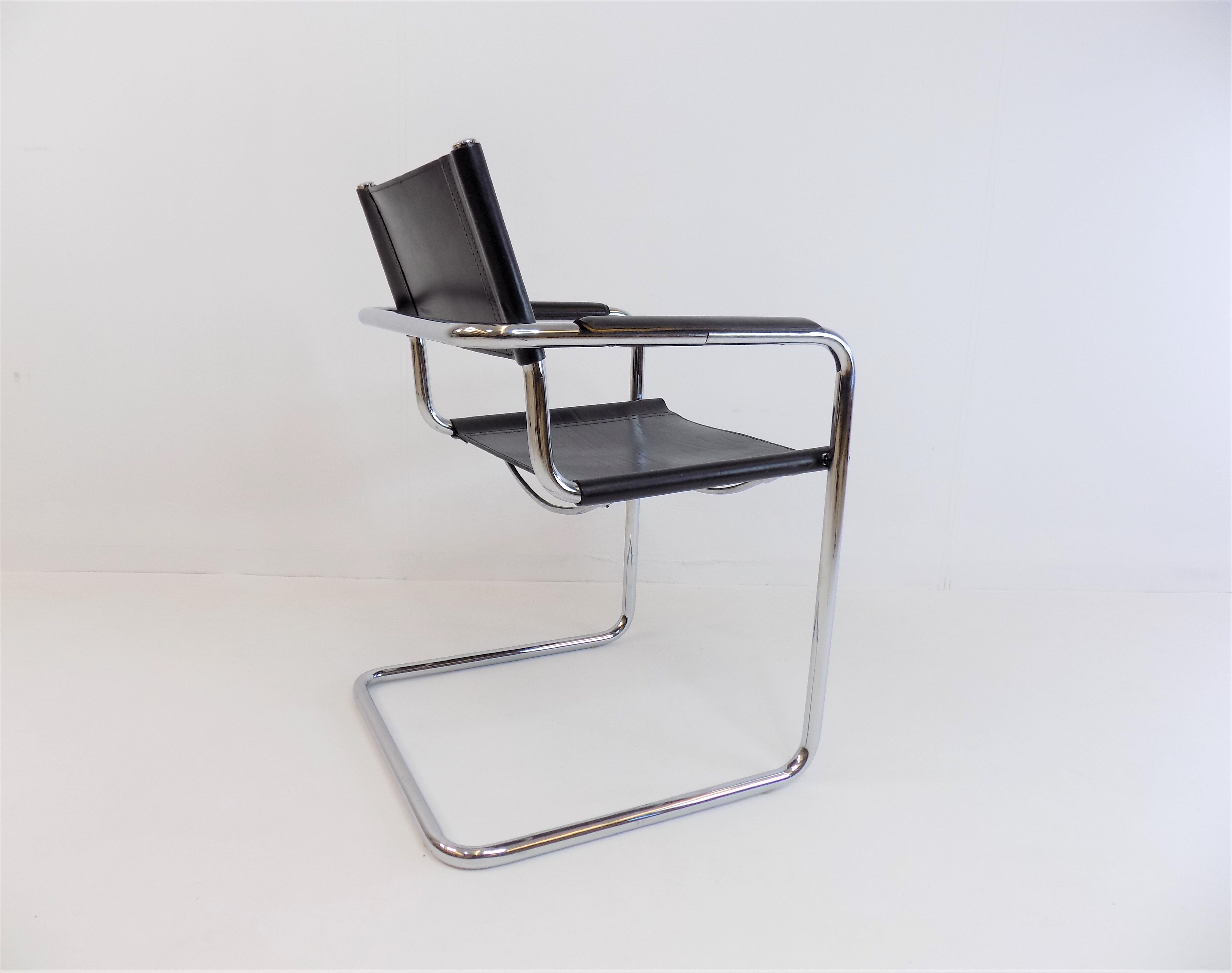Matteo grassi mg5 set of 2 leather cantilever chairs