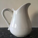 Broc in white fire porcelain with large spout