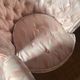 Paire de fauteuils cabriolets vintage années 70 style Hollywood Regency rose satinée