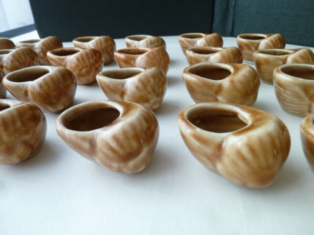 Set of 24 fire ceramic snail shells