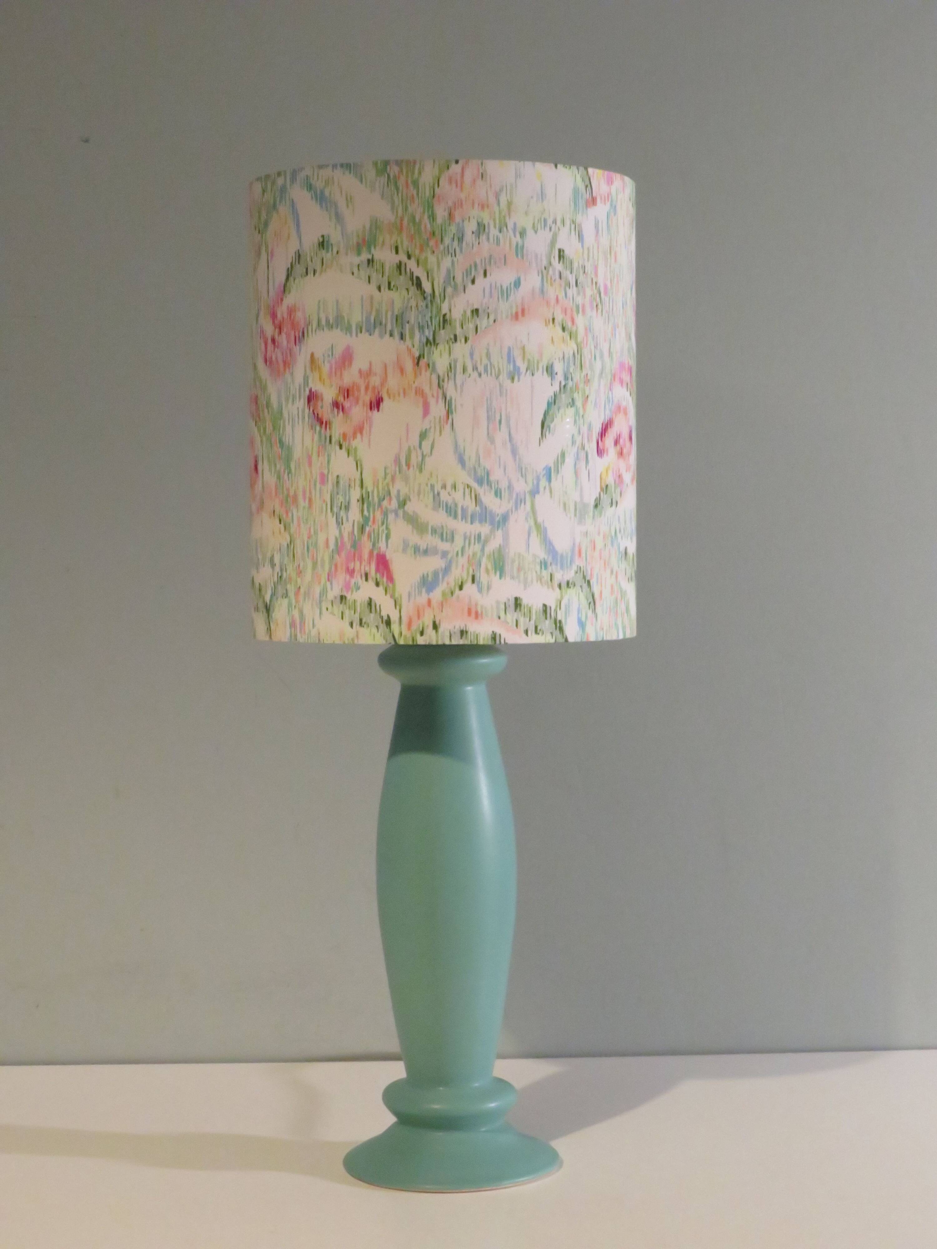 Mint green ceramic table lamp from Porcelaines de Bruxelles in Memphis style. 1980s