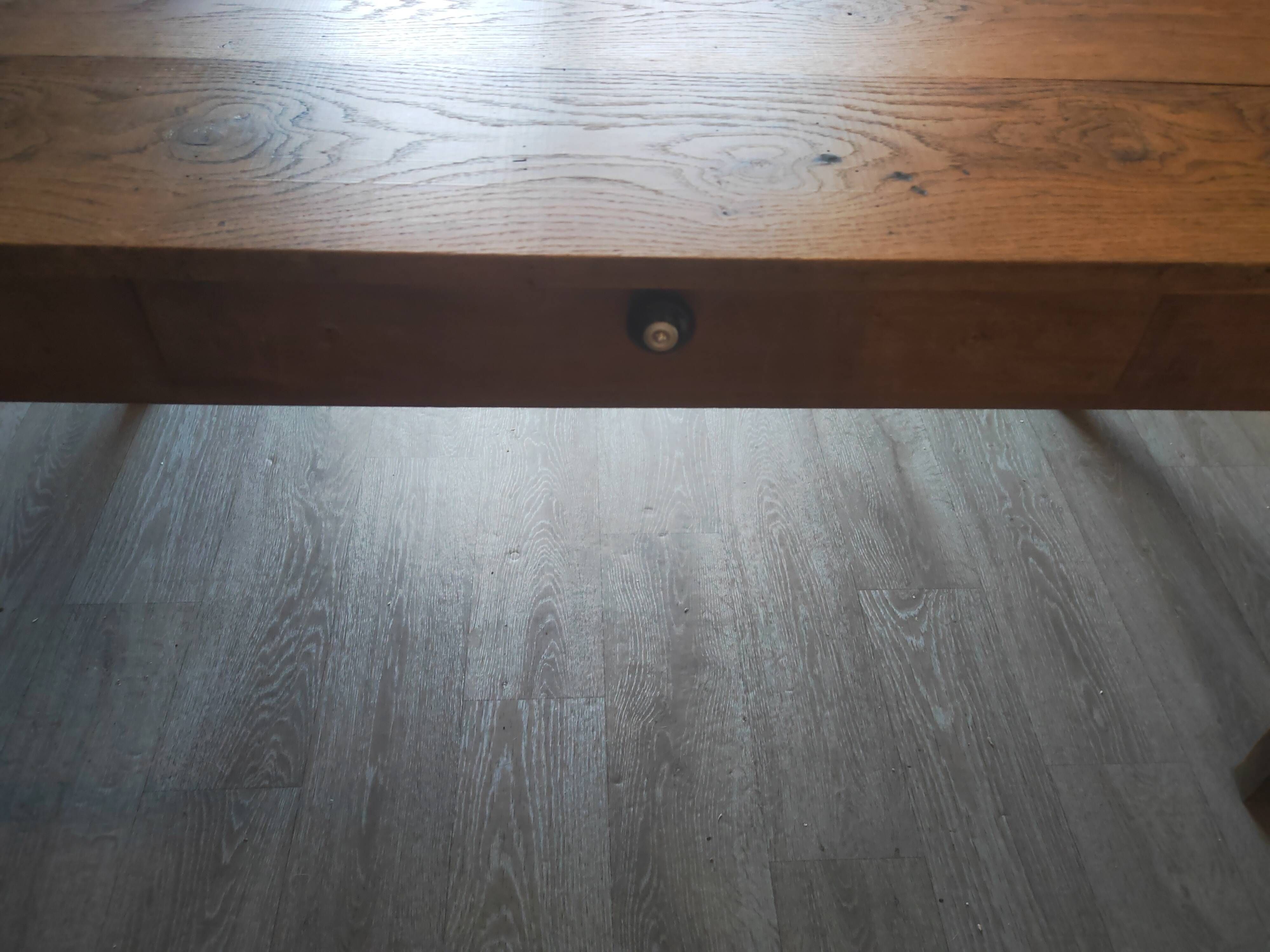 Farm table