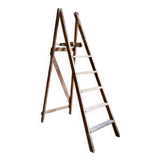 Dark wood 5-step stool