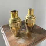 Duo de vases laiton repoussé
