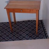 Side table feet spindle