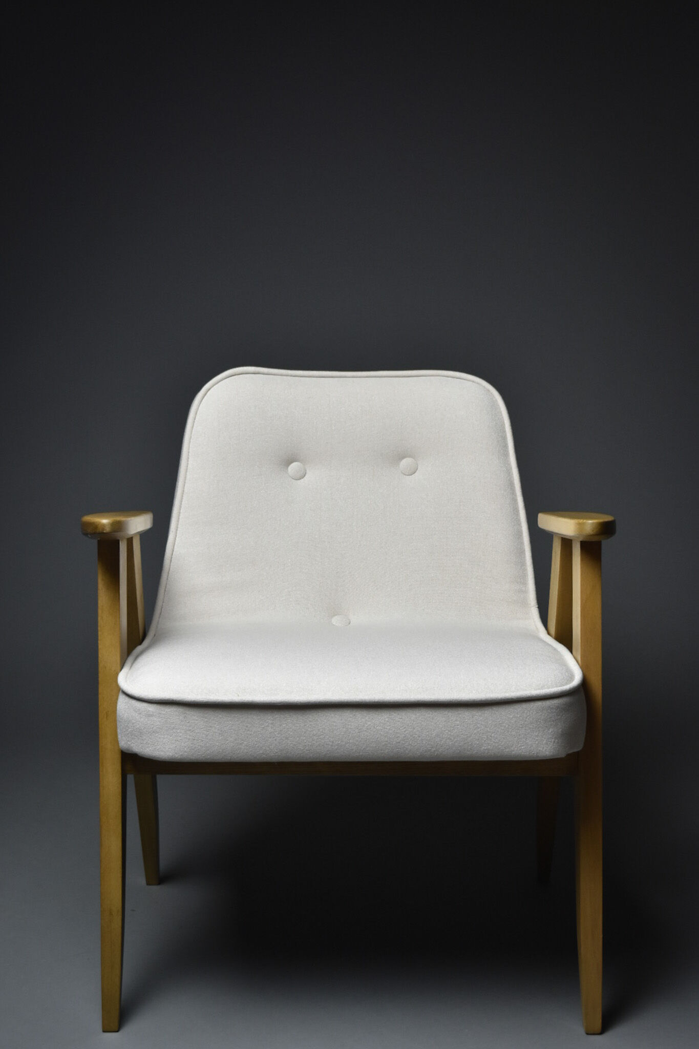 Chierowski Armchair, model 366, J. Chierowski, Poland, 1960s