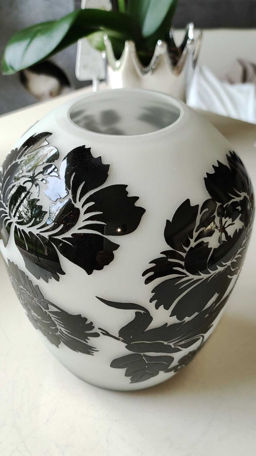 Asian-inspired opaline glass vase, with black floral motifs inclusions