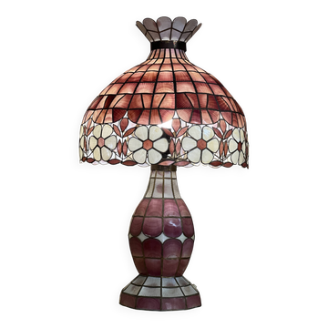 Tiffany-style lamp in mother-of-pearl.