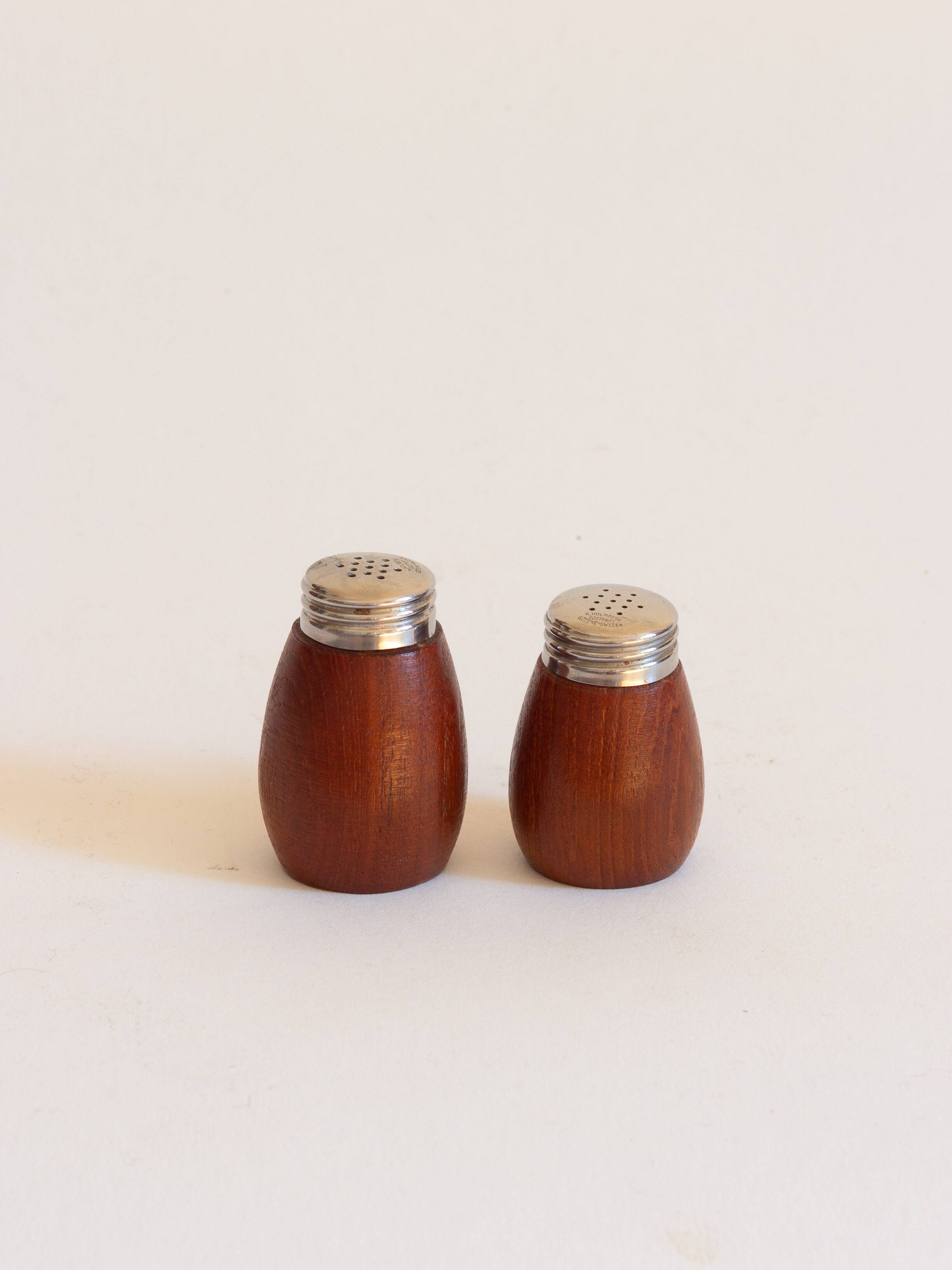 Teak salt and pepper shakers, Karl Holmberg, Gothenburg, Sweden, 1960s