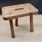 Tabouret tripode rectangle poignée