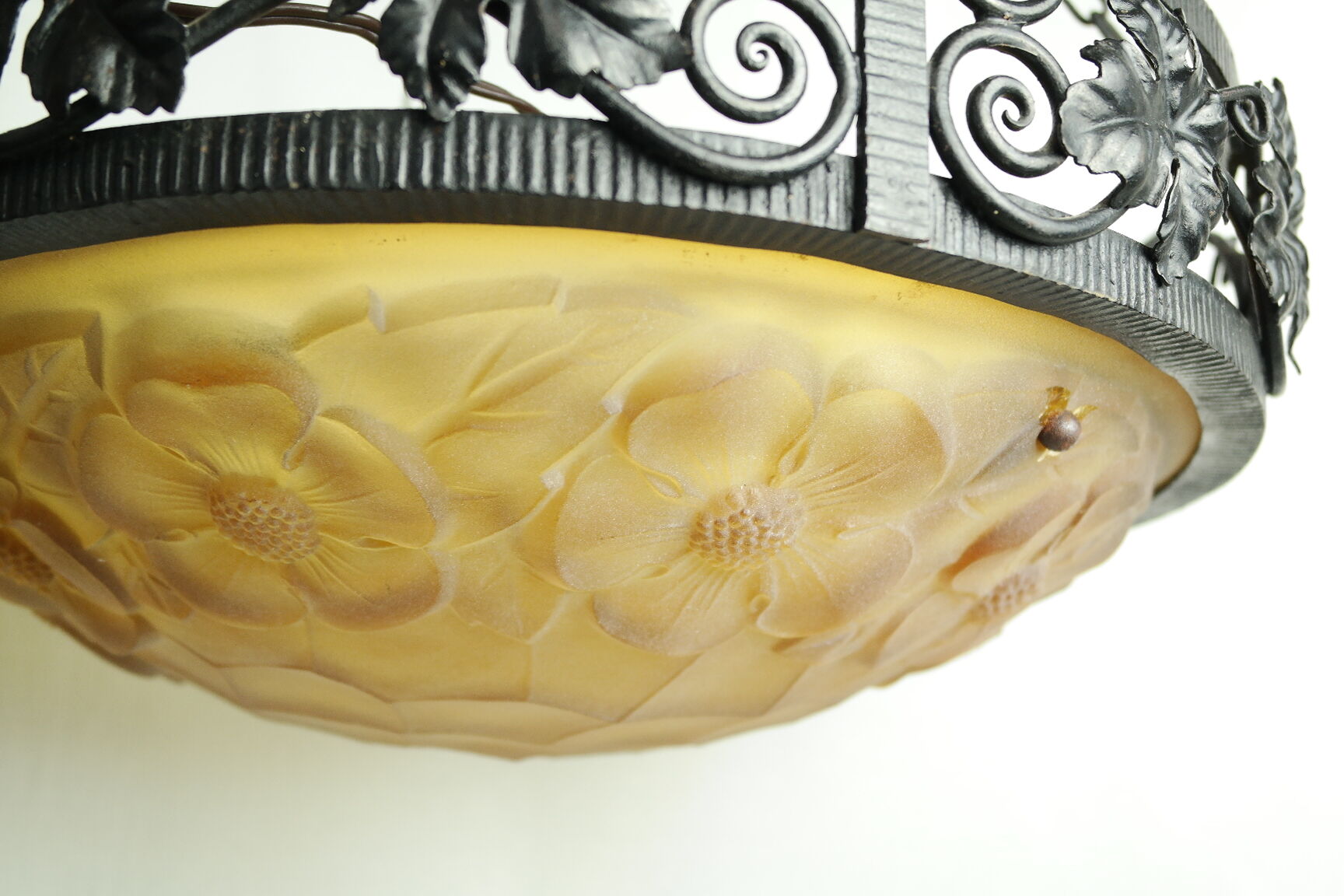 Art Deco wrought iron glass suspension Degué