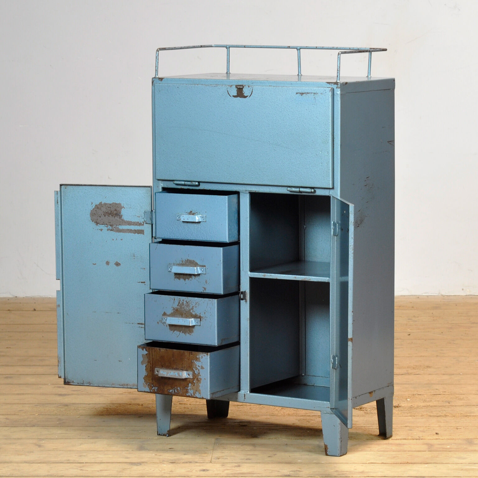 Industrial four-drawer cabinet from the 1970s