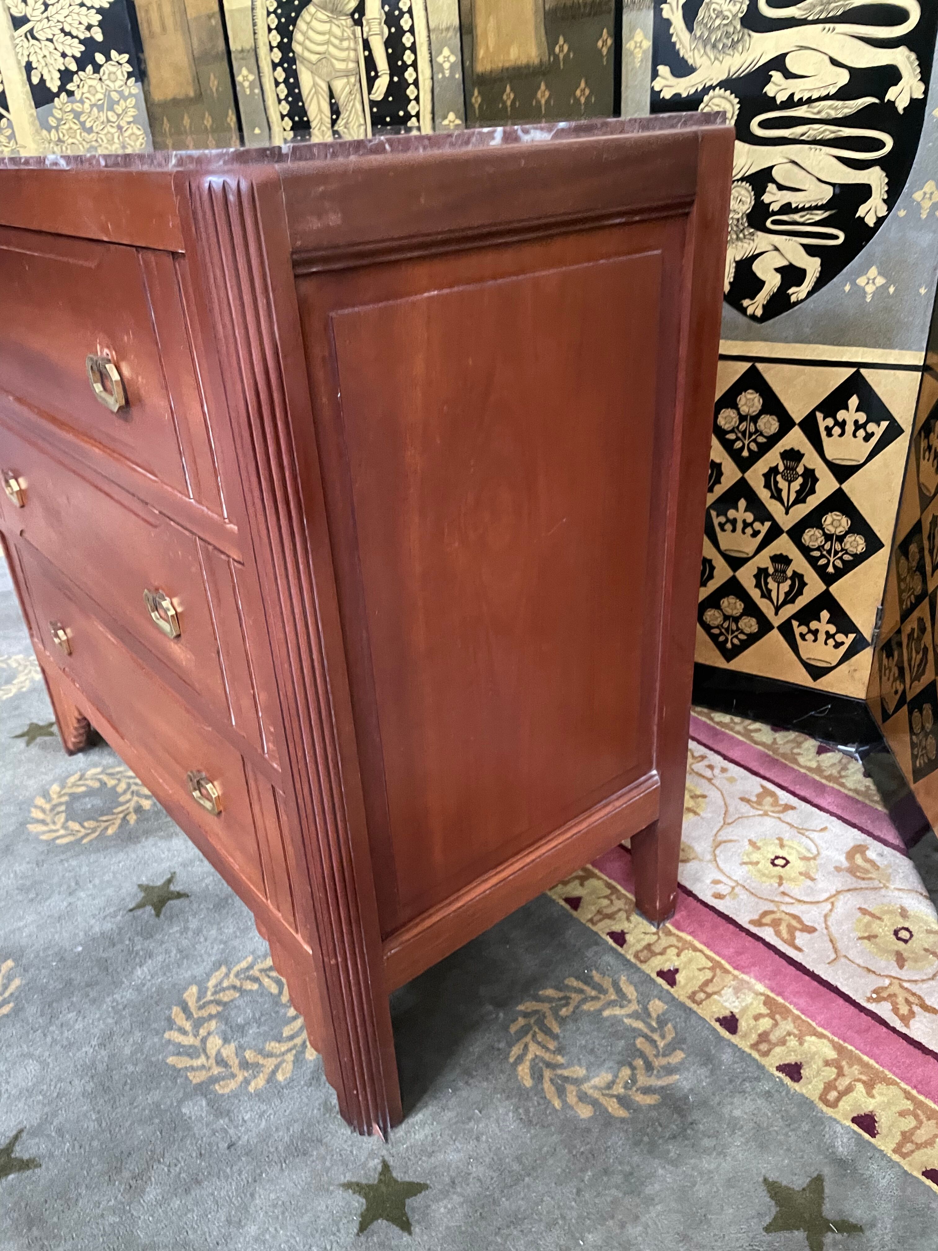 Art deco chest of drawers