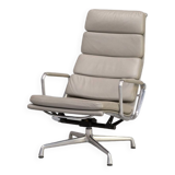 Charles and Ray Eames EA222 soft pad lounge fauteuil for Vitra