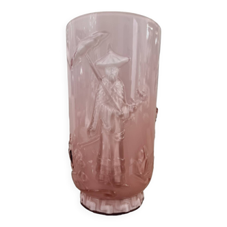 Art deco french pink glass vase with chinese scene in ombre effect from verlys, 1940s