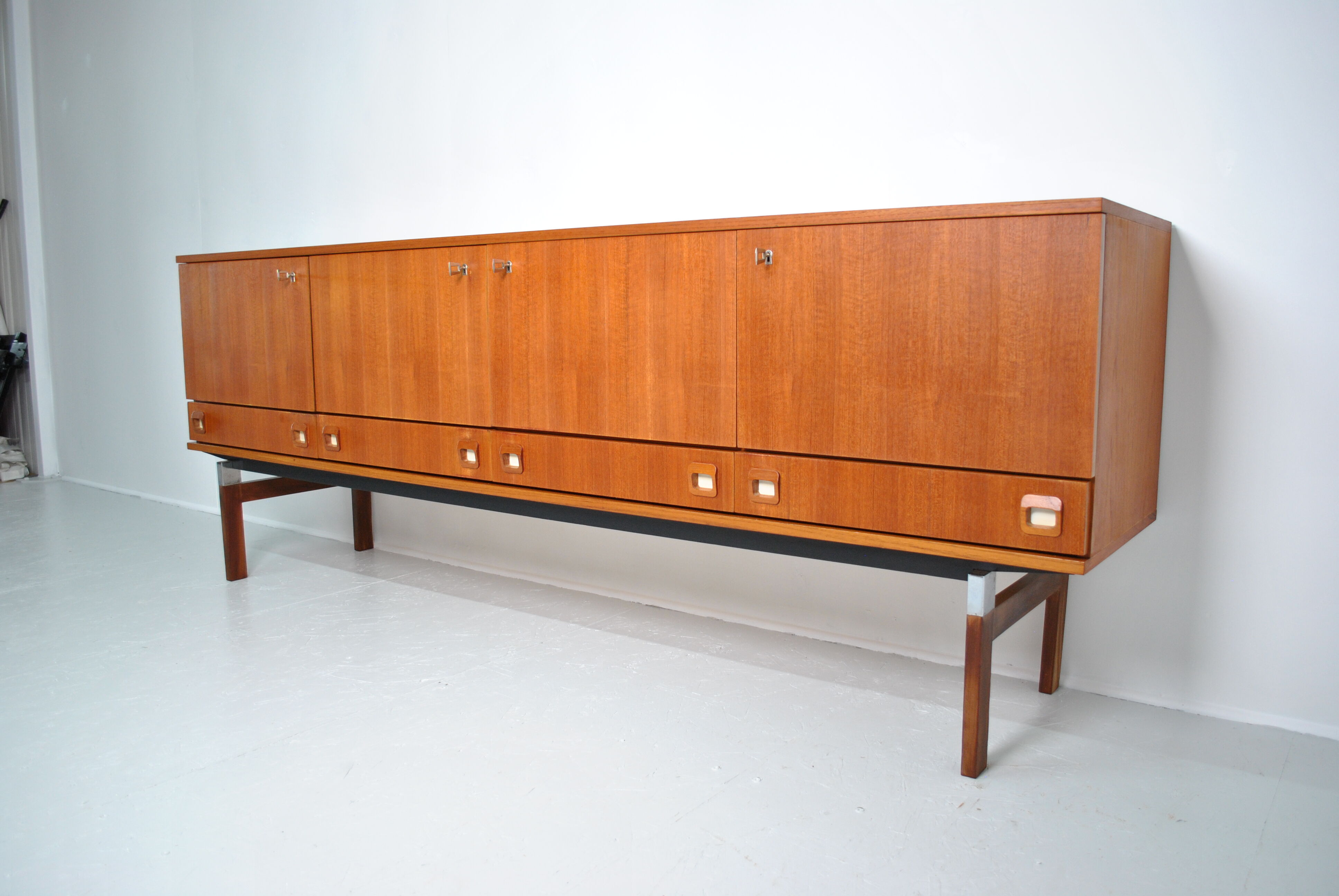 Enfilade en teck 1970