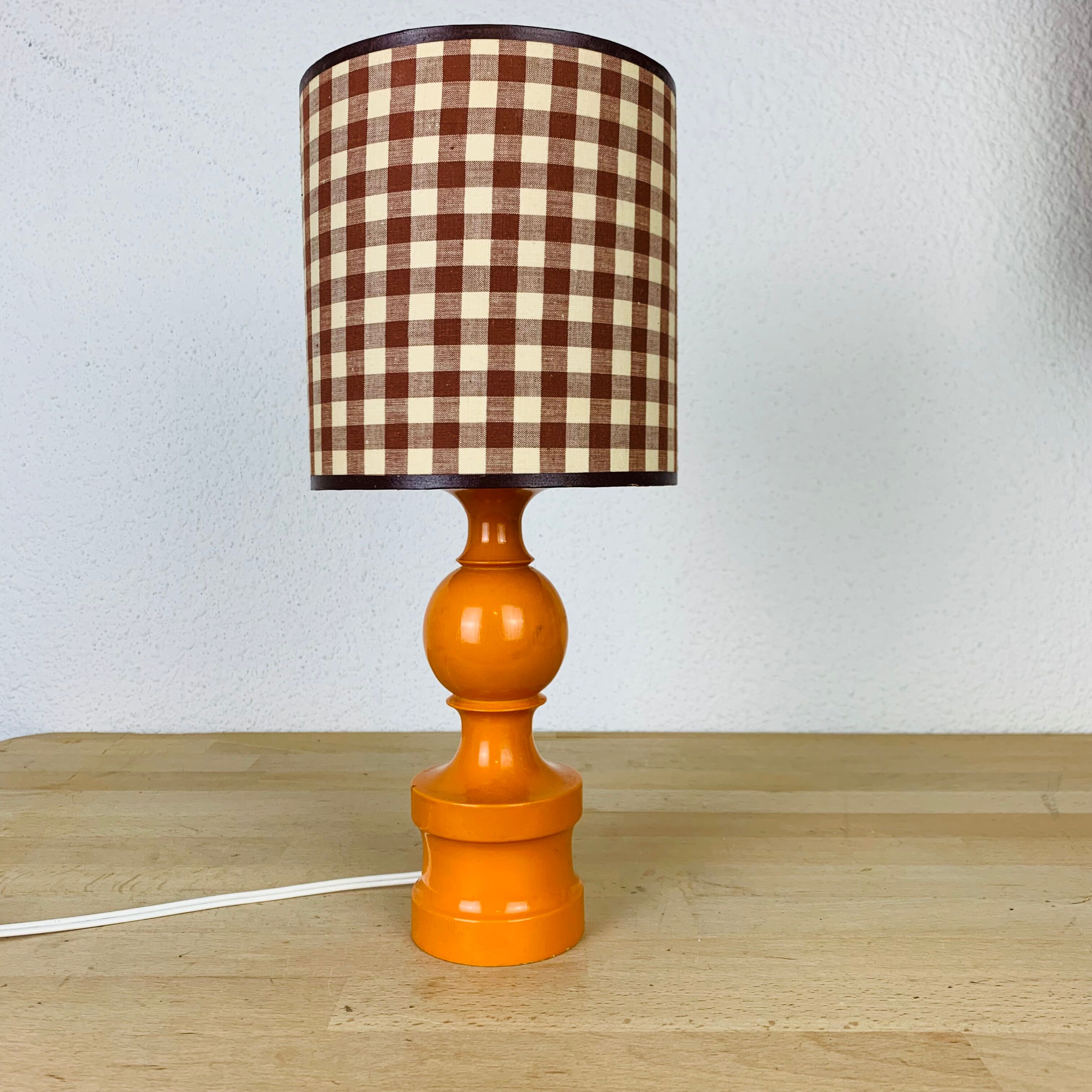 Orange lamp 70's turned wood