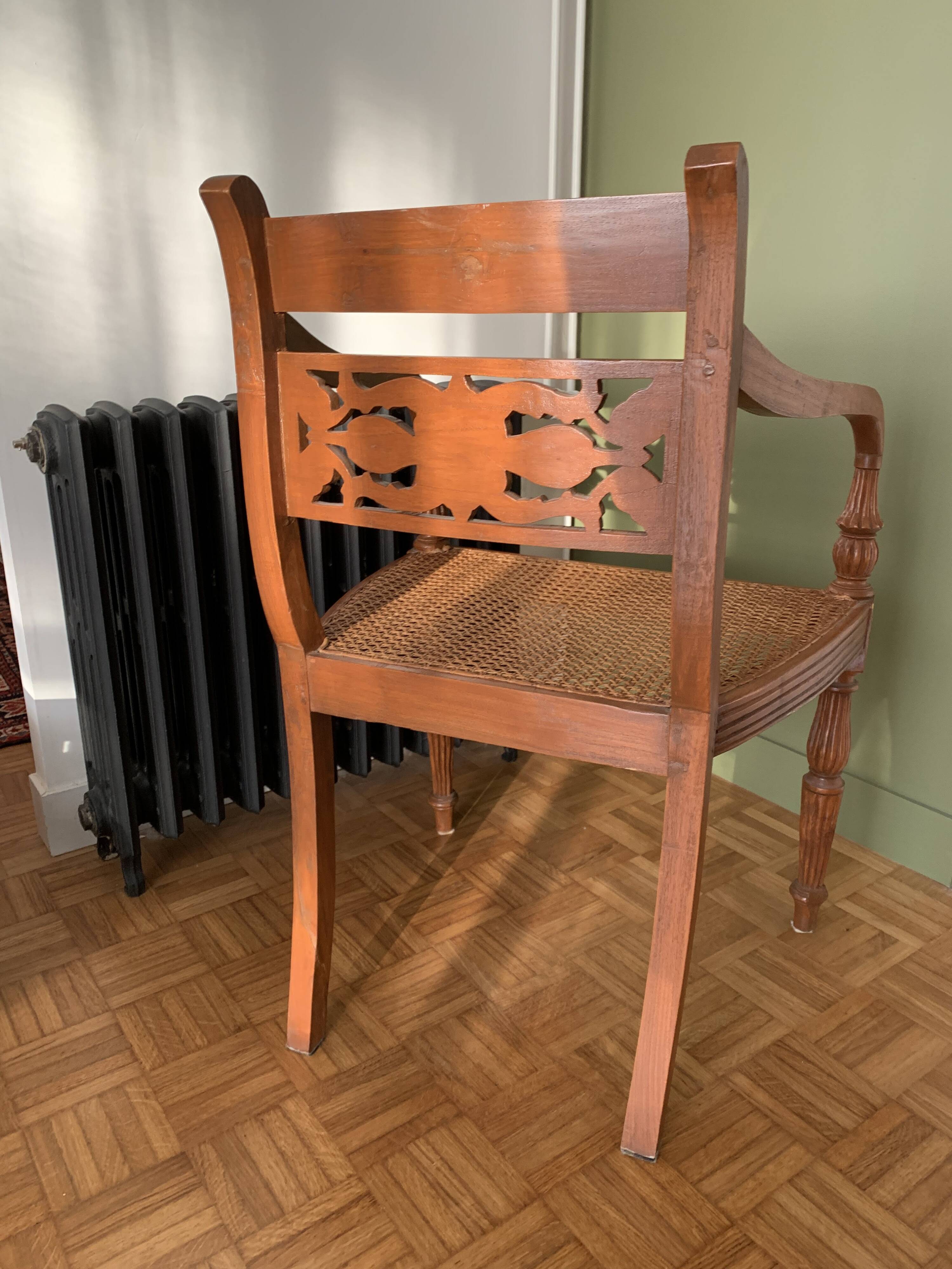 Fauteuil bois et cannage