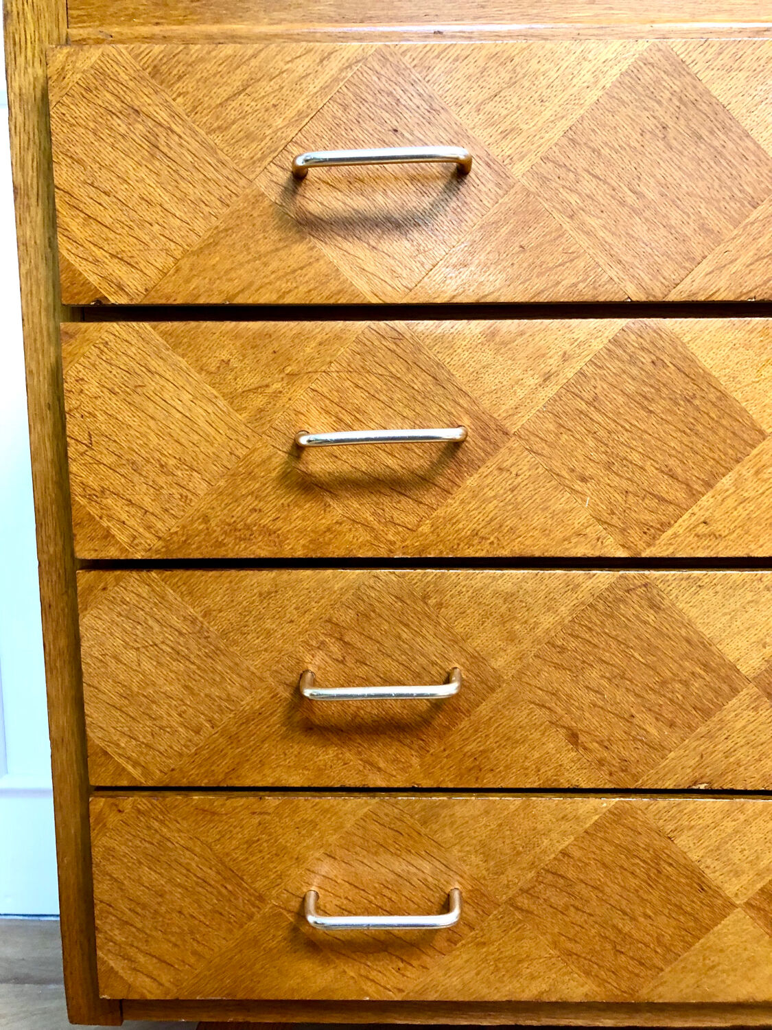 Compass feet dresser