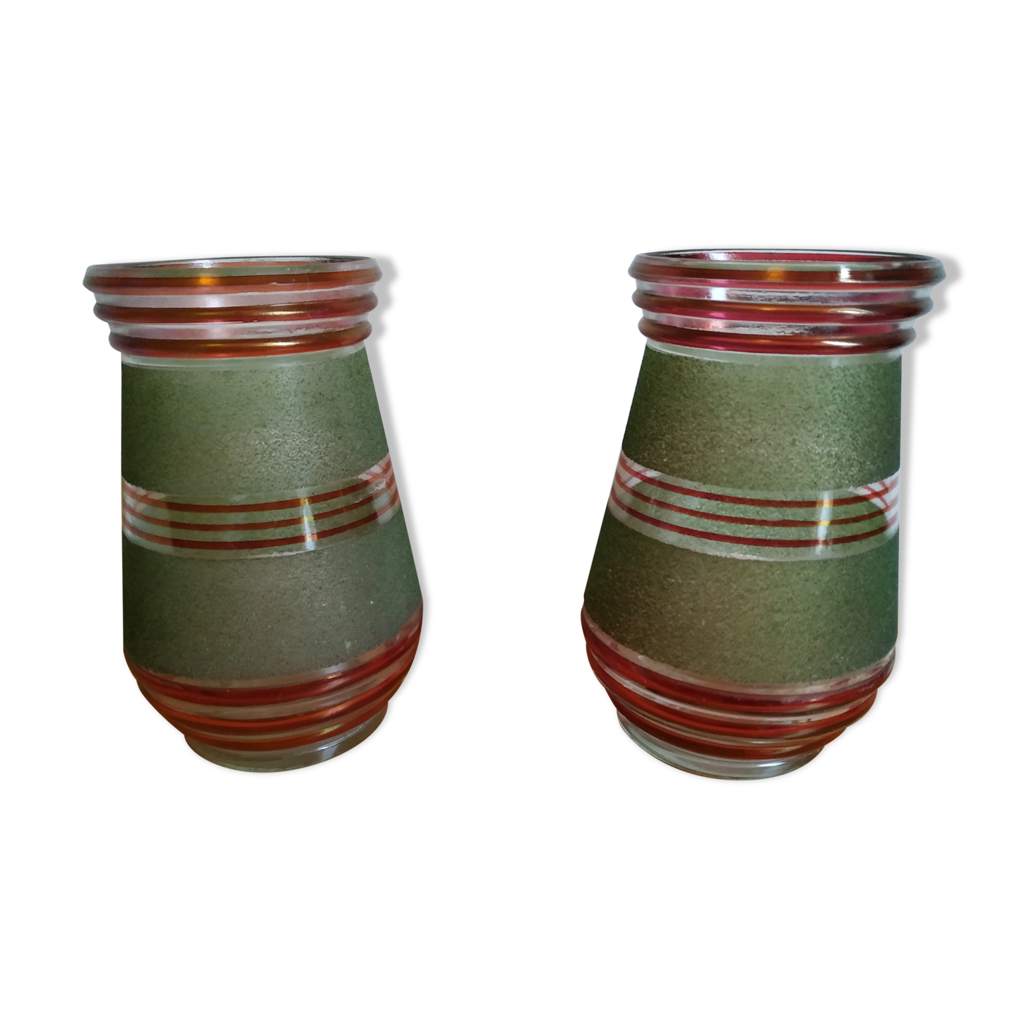 Pair of green and red granite glass vases typical of the 1950s