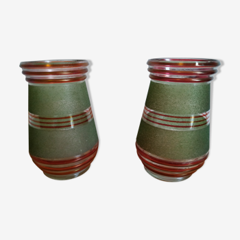 Paire de vases en verre granité vert et rouge typique des années 50