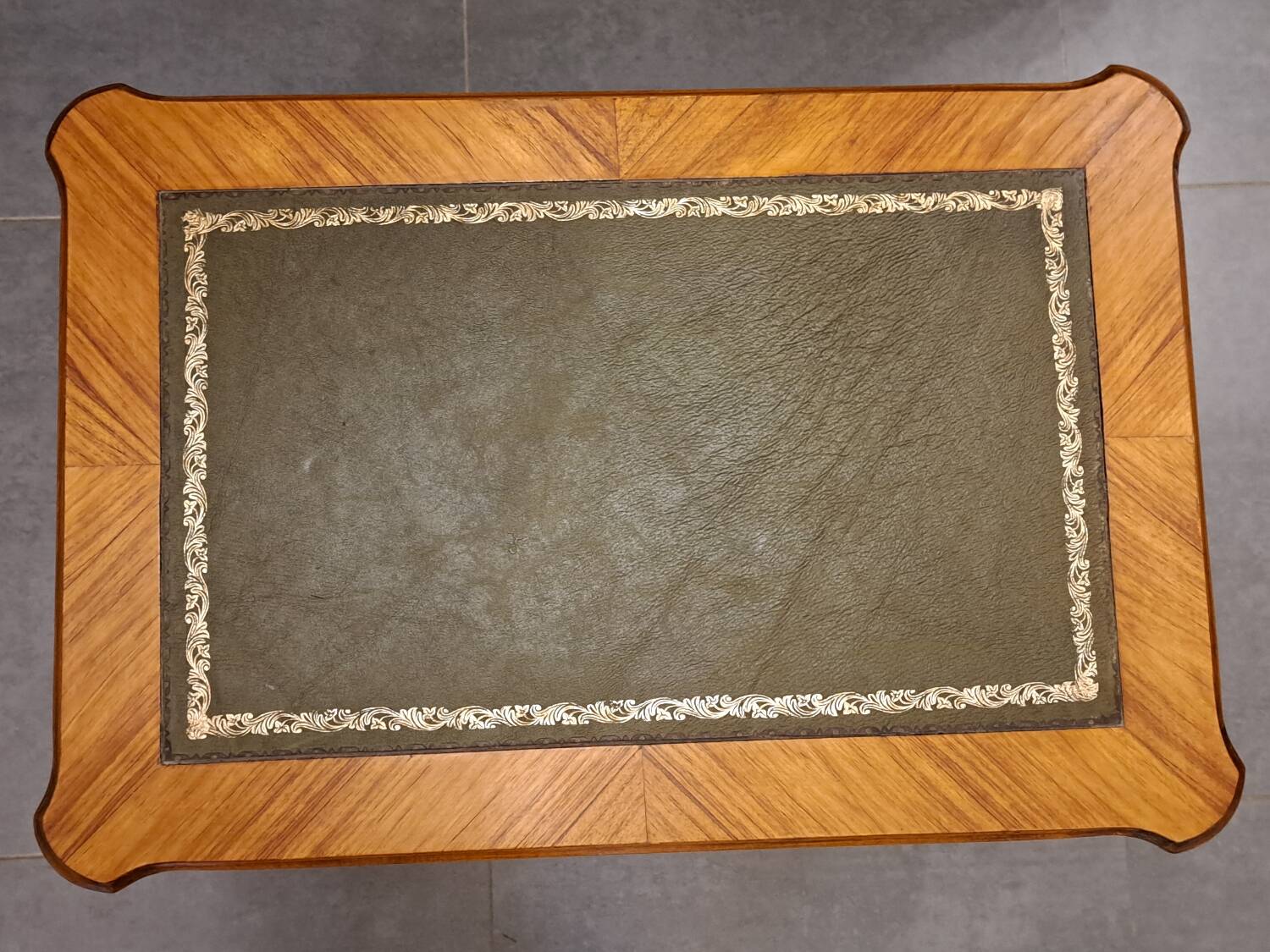 Louis XV style living room table in marquetry