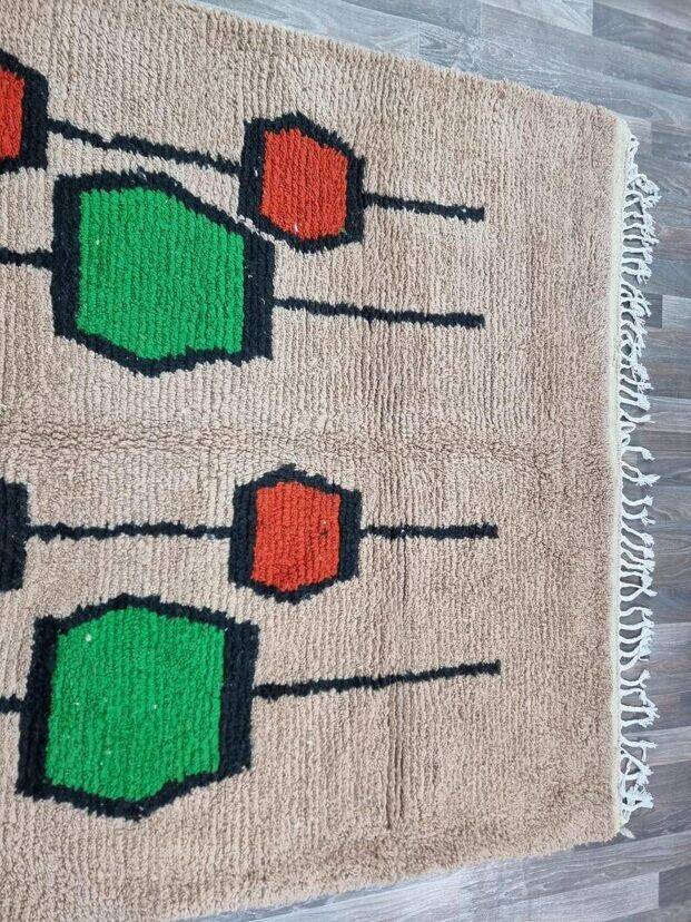 Moroccan rug in natural wool 250cmx150cm